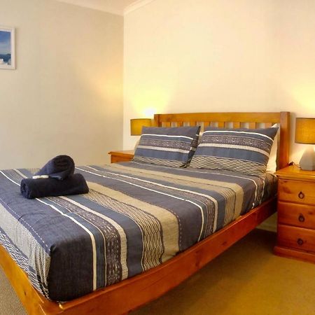 Beach House Opposite Ocean 4 Bed 2 Bathroom With Pool Geraldton Zewnętrze zdjęcie
