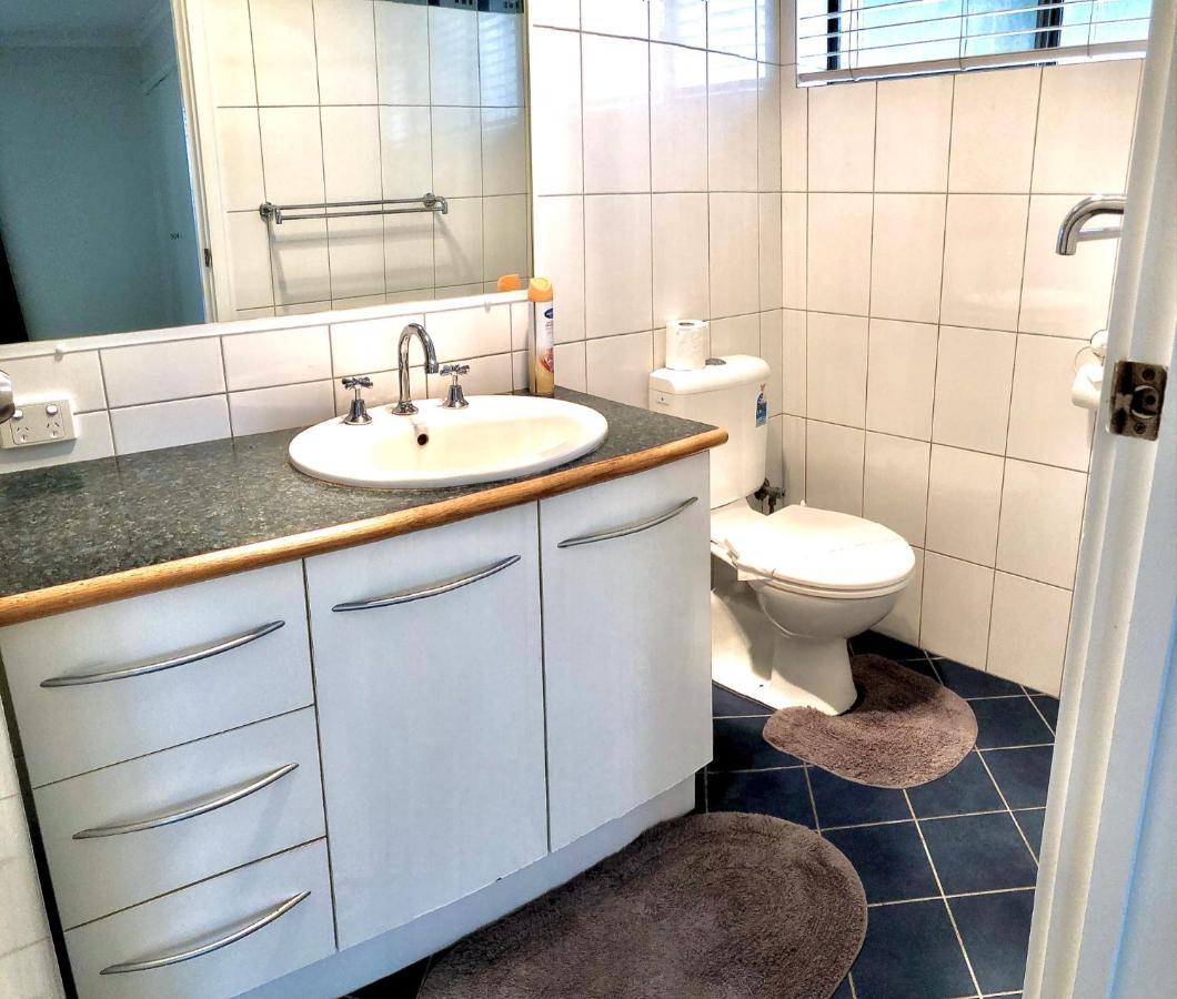 Beach House Opposite Ocean 4 Bed 2 Bathroom With Pool Geraldton Zewnętrze zdjęcie